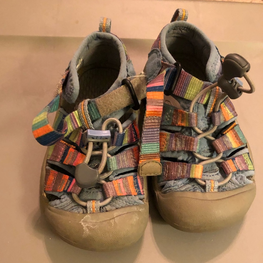 keen girls shoes toddler 9